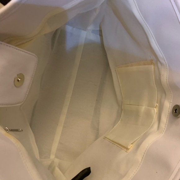 Kenneth Cole Reaction White and Black Tote Bag NWT - Picture 5 of 9